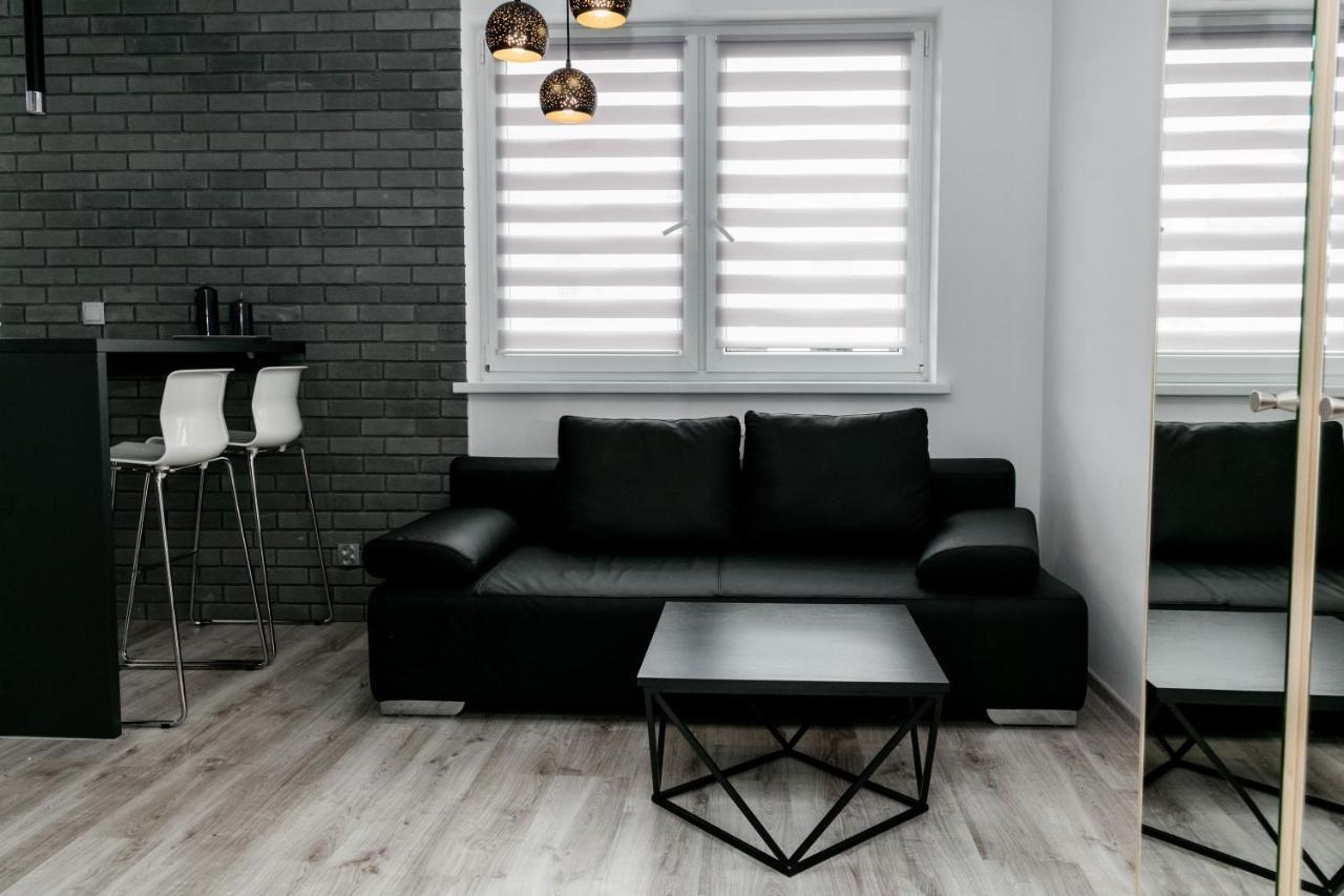 Apartament Z Lozem Malzenskim - Bezplatny Parking Poznań Exterior foto